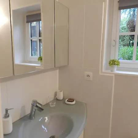 Le Pressoir לינה וארוחת בוקר