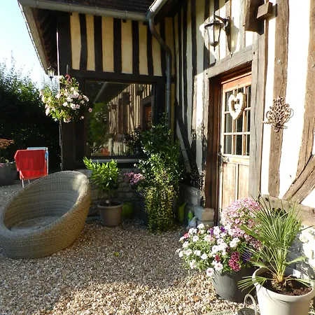 לינה וארוחת בוקר Le Pressoir בוברו-אן-אוז'