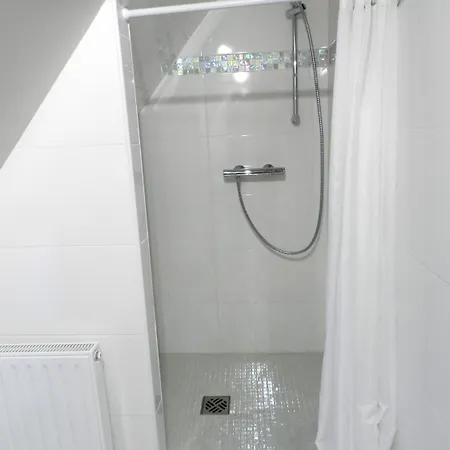 לינה וארוחת בוקר Le Pressoir בוברו-אן-אוז'