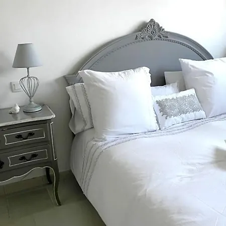 Le Pressoir Bed & Breakfast